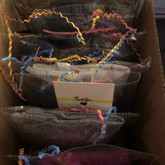 🍋Lululemon box! 🍋 - Picture 8 of 8